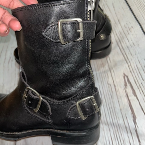 Frye Veronica Back Zip Black Leather Short Moto Boots size 6 - Picture 8 of 12